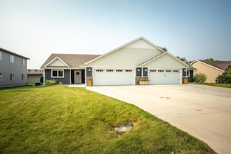 2008 Lake Park Ave, Alexandria, MN 56308