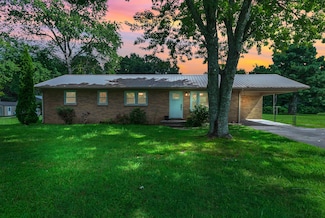 107 Horseshoe Bend Rd, Leoma, TN 38468