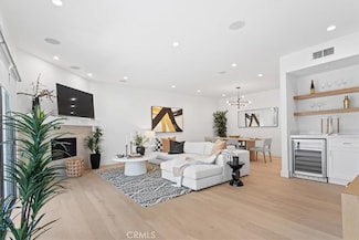 1409 Havenhurst Dr Unit 3, West Hollywood, CA 90046