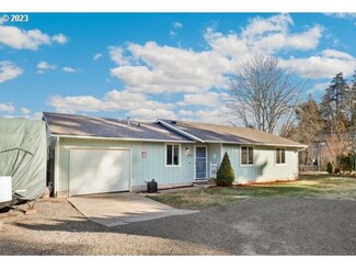 38841 Sandy Heights St, Sandy, OR 97055