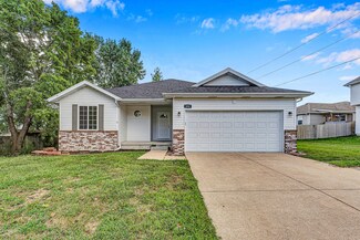 850 W Hickory Nut Ct, Nixa, MO 65714