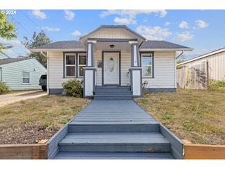 386 23rd St NE, Salem, OR 97301