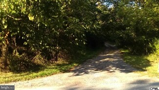 220 Stetler Rd, New Cumberland, PA 17070