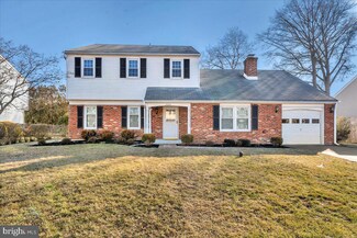 734 Fairbridge Dr, Fairless Hills, PA 19030