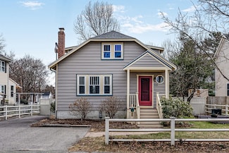 308 Warren St, Needham, MA 02492