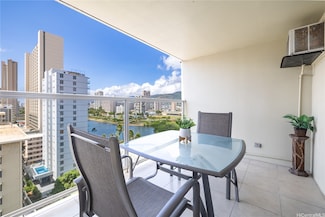 445 Seaside Ave Unit 1514, Honolulu, HI 96815