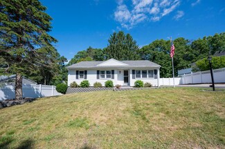 19 Handy Rd, Pocasset, MA 02559