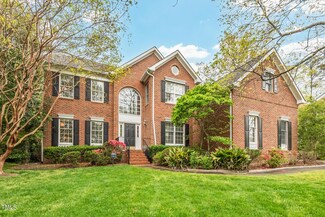 204 Haley House Ln, Cary, NC 27519