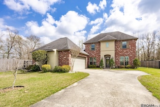 16574 Long Lake Dr, Prairieville, LA 70769