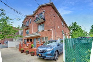 1934 Chatterton Ave, Bronx, NY 10472
