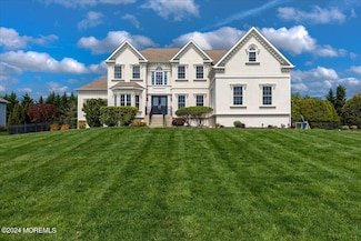 60 Stream Bank Dr, Freehold, NJ 07728