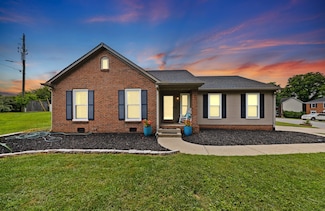 1101 Dawnwood Dr, Old Hickory, TN 37138