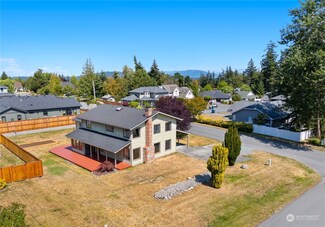 2718 B Ave, Anacortes, WA 98221