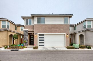 2625 Commonwood Ln, Clovis, CA 93619