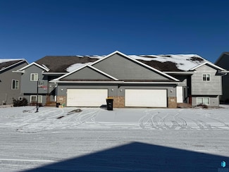 3500 W Hughes Place, Sioux Falls, SD 57108