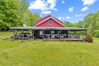 148 Falls Rd, Cochranton, PA 16314