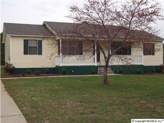 11121 Stewart Rd, Tanner, AL 35671