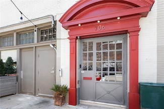 706 Girod St Unit B, New Orleans, LA 70130