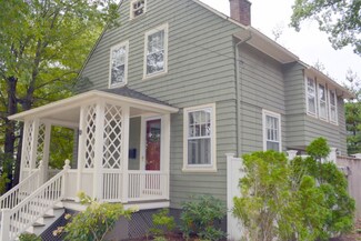 98 Butler Ave, Providence, RI 02906