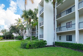 3050 Presidential Way Unit 403, West Palm Beach, FL 33401