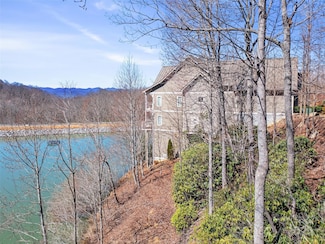82 Narrows Run Loop, Hendersonville, NC 28791