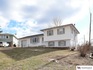 11023 Franklin Cir, Omaha, NE 68154