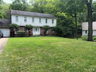 33100 Coachman Ln, Solon, OH 44139