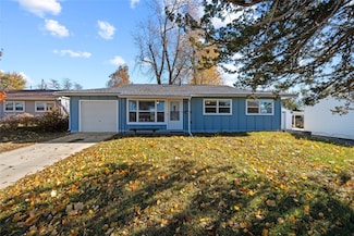 4819 Ford Ave NW, Cedar Rapids, IA 52405