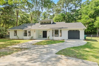 12 Orange Ct, Port Royal, SC 29935