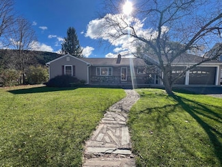 60770 New York 30, Roxbury, NY 12474