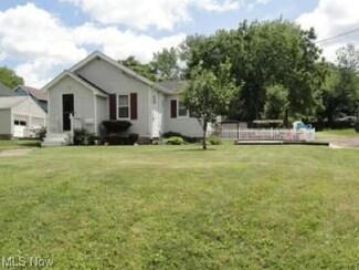 2081 12th St SW, Akron, OH 44314