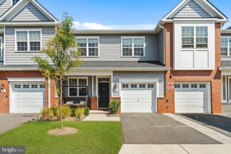 6 Cannon Dr, Pennington, NJ 08534