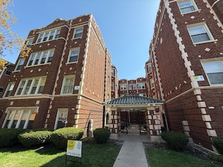 2111 Grove Ave Unit 210, Berwyn, IL 60402