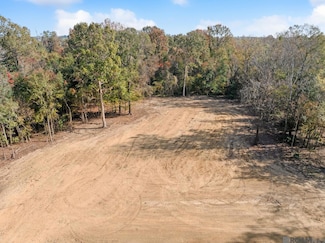 7818 Washington Ln, Central, LA 70739