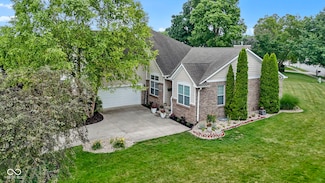 15098 Newburyport Dr, Fishers, IN 46040