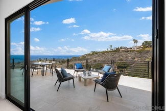 5979 La Jolla Corona Dr, La Jolla, CA 92037