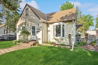 5318 Georgia Ave N, Minneapolis, MN 55428