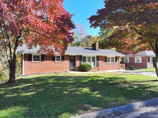 616 Oakland Dr, Chatham, VA 24531