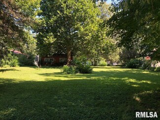 515 N Marion St, Mount Pulaski, IL 62548