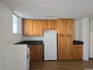 954 Akepo Ln Unit 15, Honolulu, HI 96817