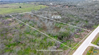 315 Union Hill Rd, Luling, TX 78648