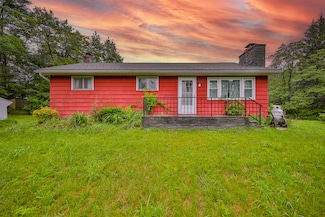 60 Maple Dr, Palmerton, PA 18071