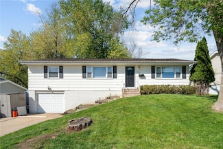 1000 Parkview Dr, Marion, IA 52302