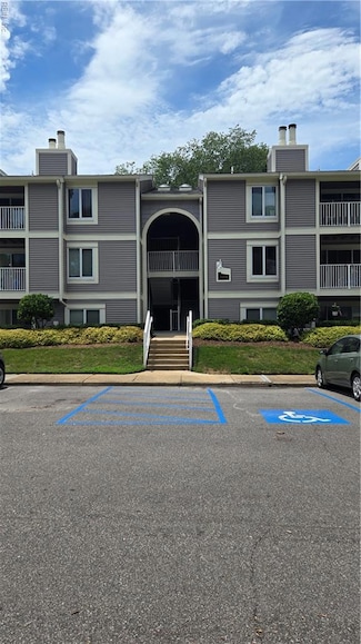 1009 Autumn Woods Ln Unit 104, Virginia Beach, VA 23454