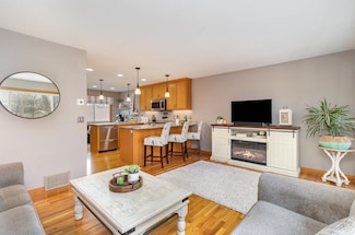 2081 103rd Ave NW, Coon Rapids, MN 55433