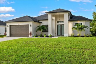 4715 6th St W, Lehigh Acres, FL 33971
