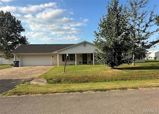 63 Brown Acres Dr, Portageville, MO 63873