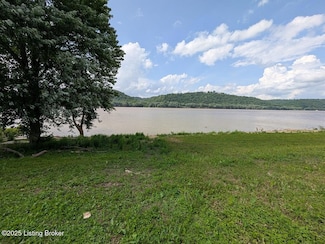 58 Paradise Pointe, Milton, KY 40045