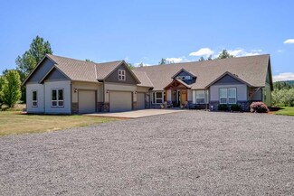 18076 N Santiam Hwy SE, Stayton, OR 97383