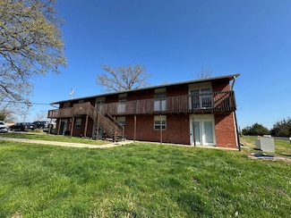 6200 N East Circle Dr, Columbia, MO 65202